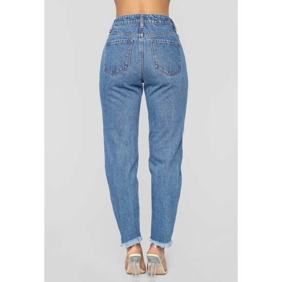 Fashion Nova’ A Girl’s Best Friend Boyfriend Jean - Picture 8 of 8